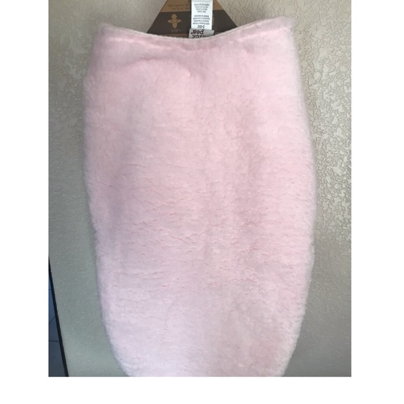 Chick Pea Baby Pink Swaddle Blanket 3-6 Months NWT - Picture 2 of 3
